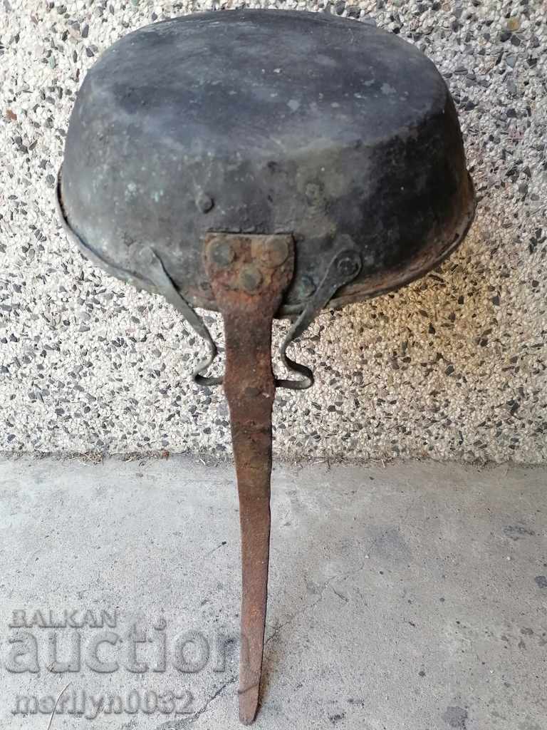Delivery of Old copper pan, copper, tray, copper vessel, household vessel Delivery of Old copper pan, copper, tray, copper vessel, household vessel