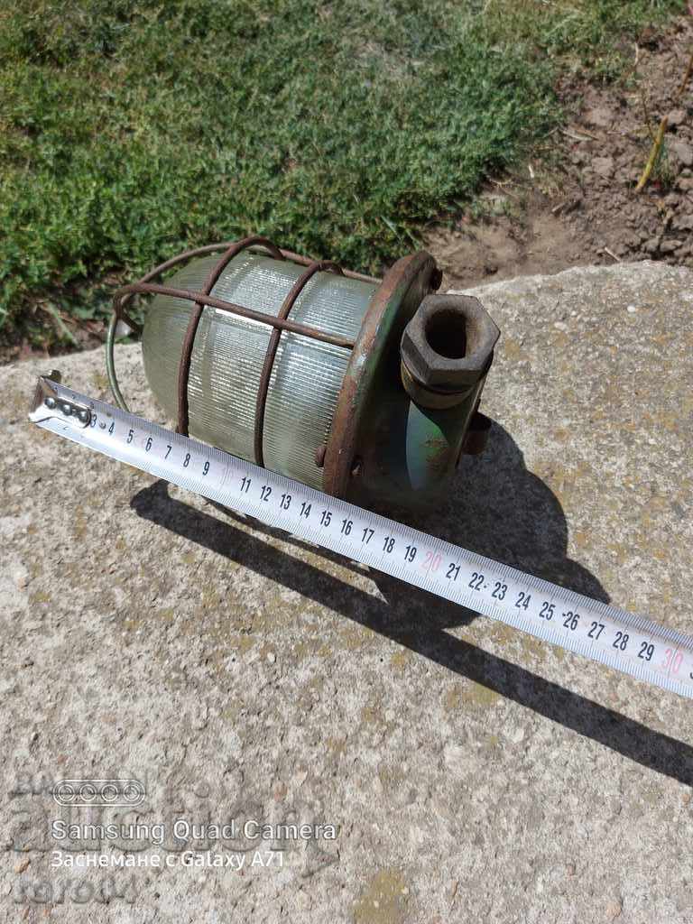 Auction EXPLOSION PROTECTION LAMP Auction EXPLOSION PROTECTION LAMP