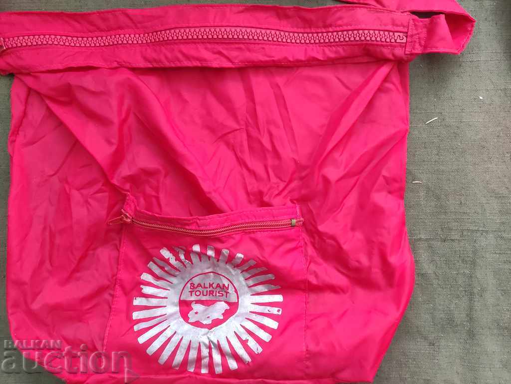 Geanta Balkanturist cu preț 30.00 BGN | € 15.34 Geanta Balkanturist cu preț 30.00 BGN | € 15.34