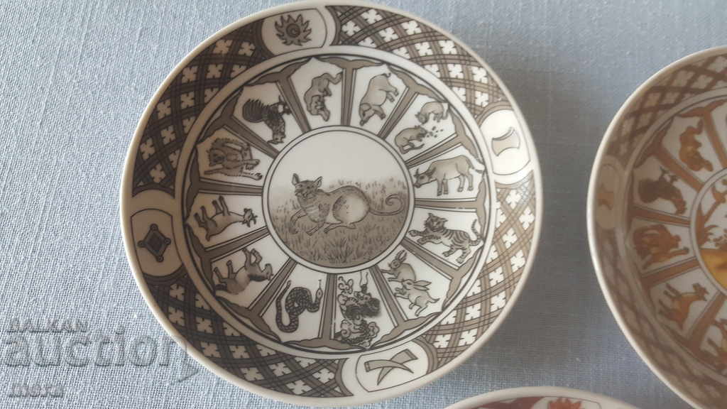 Porcelain plates with motifs from the Chinese horoscope with price 80.00 BGN | € 40.90 Porcelain plates with motifs from the Chinese horoscope with price 80.00 BGN | € 40.90