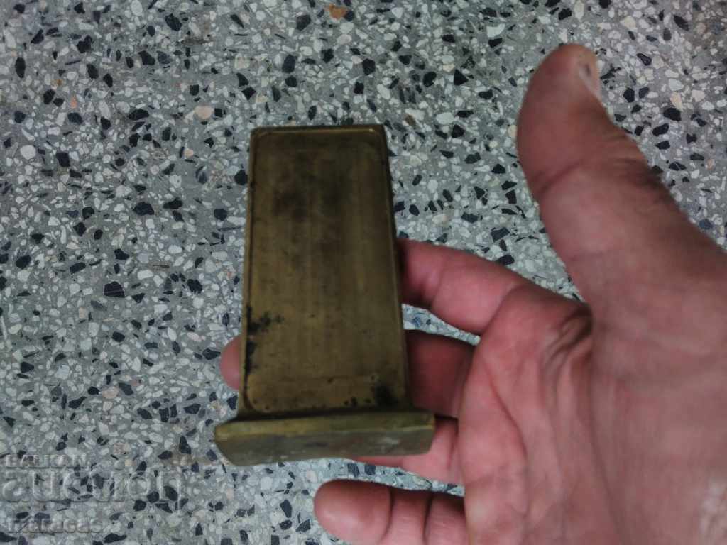 Δημοπρασία Ορειχάλκινο πλαστικό