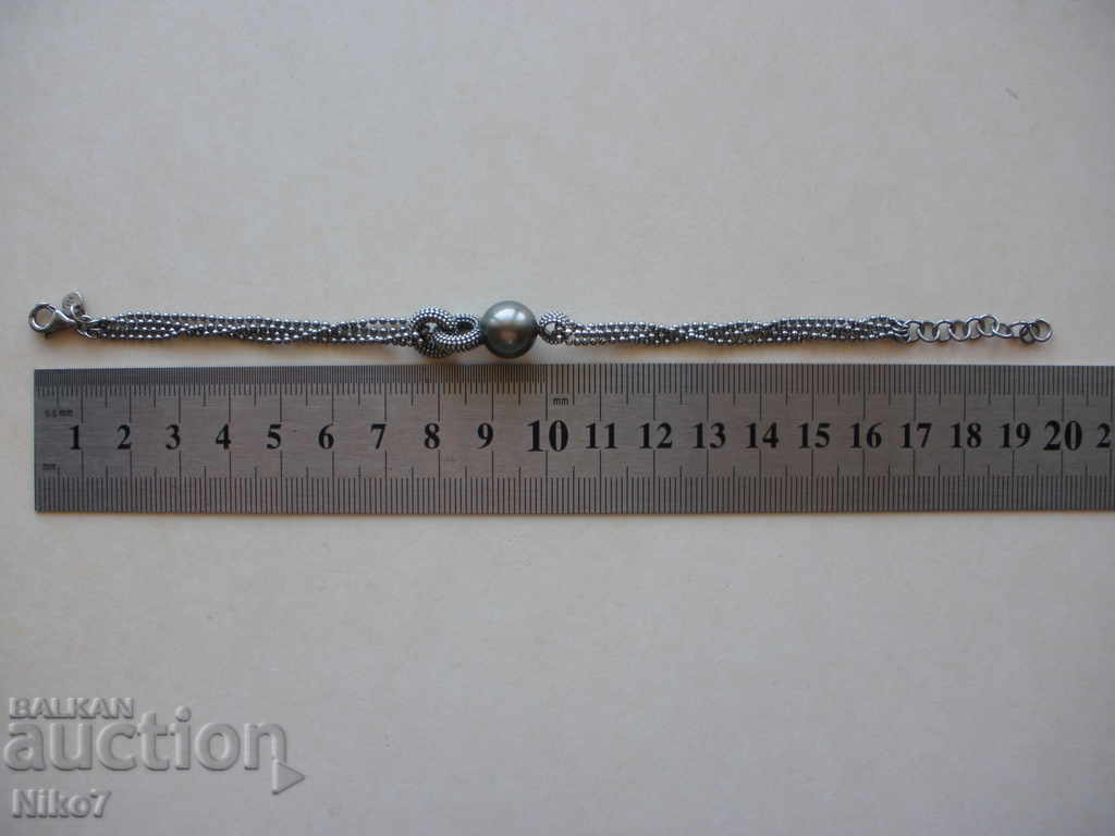 Auction Interesting silver bracelet. Auction Interesting silver bracelet.