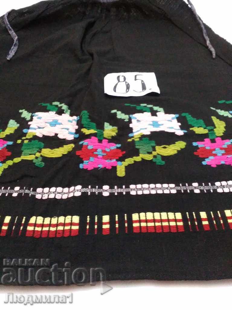 AUTHENTIC OLD APRON with price 23.00 BGN | € 11.76 AUTHENTIC OLD APRON with price 23.00 BGN | € 11.76