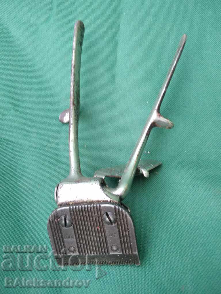 An old trimmer - 5 An old trimmer - 5