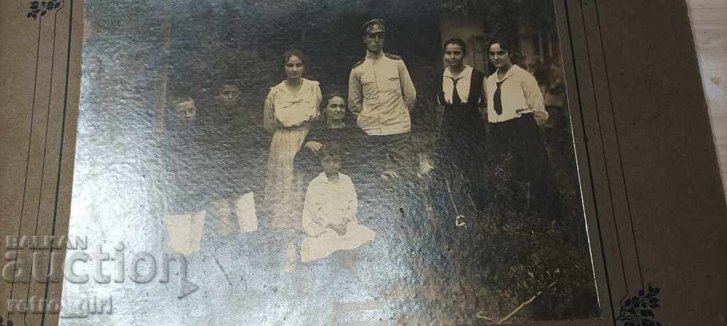 I am selling an old photo, cardboard. with price 6.40 BGN | € 3.27 I am selling an old photo, cardboard. with price 6.40 BGN | € 3.27