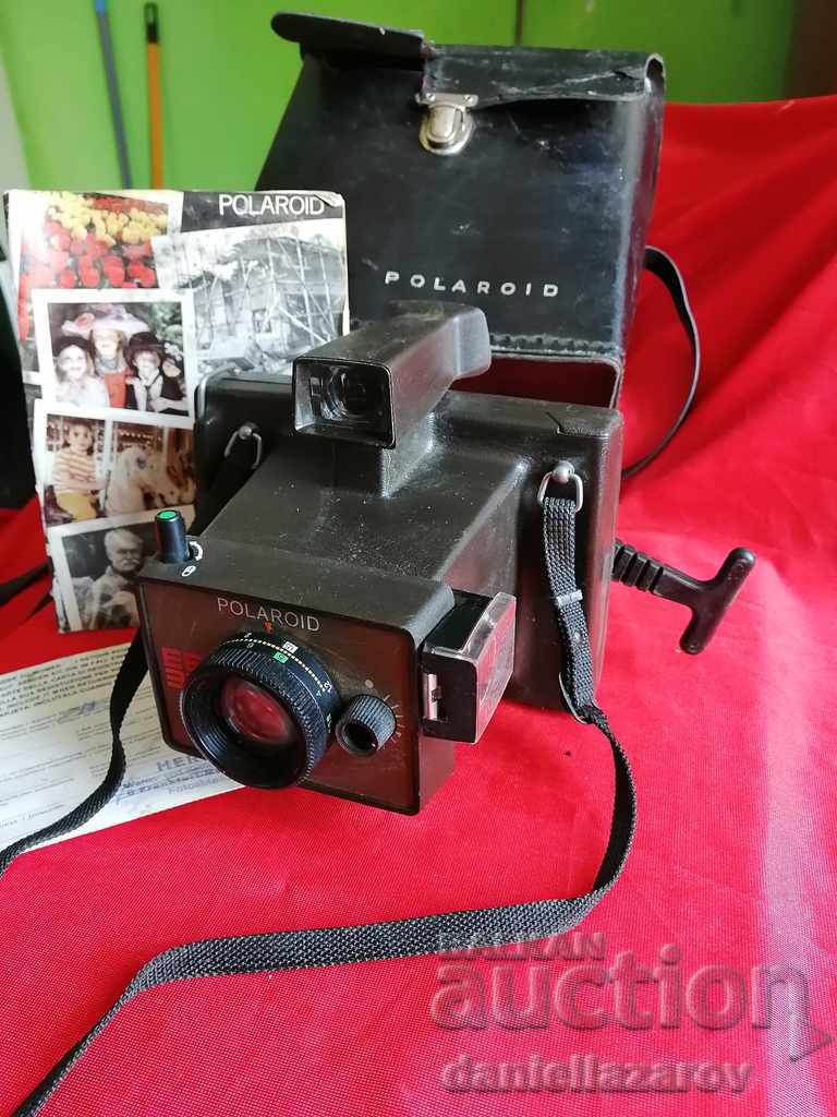 Old Collectible Camera POLAROID, EE33