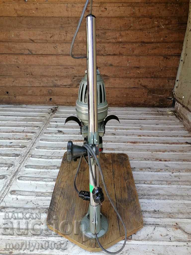 Photo magnifier Poland with price 155.00 BGN | € 79.25 Photo magnifier Poland with price 155.00 BGN | € 79.25