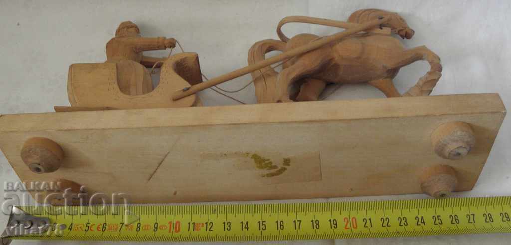 Auction WOOD FIGURE Auction WOOD FIGURE