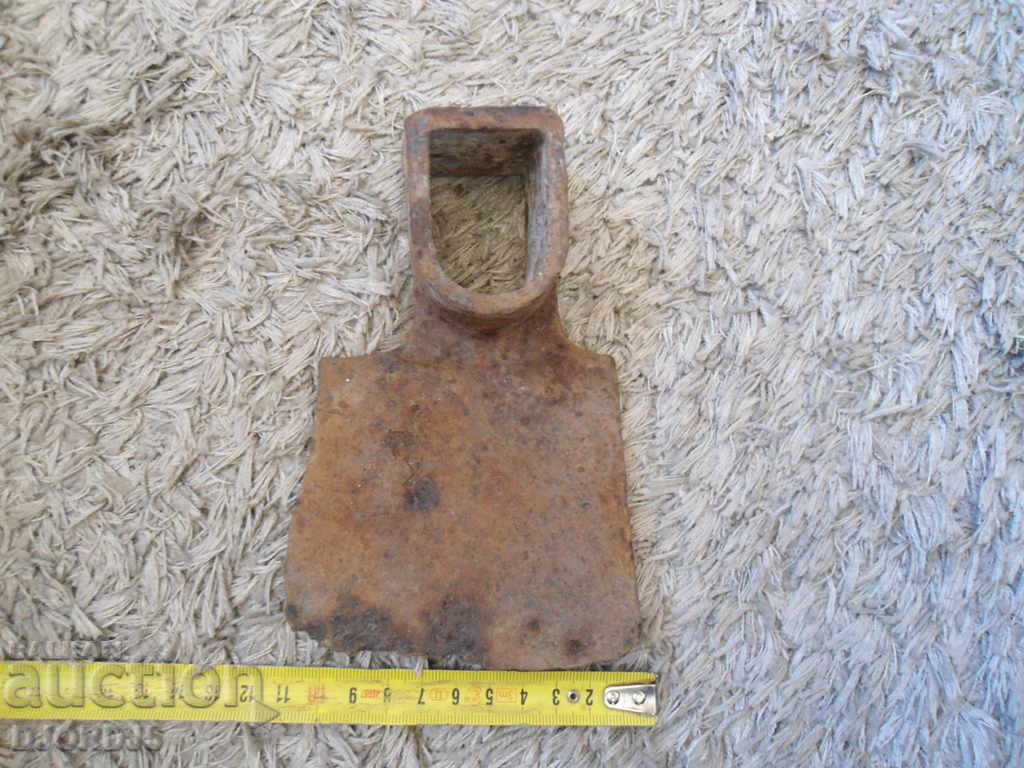 Auction Old agricultural tool Auction Old agricultural tool