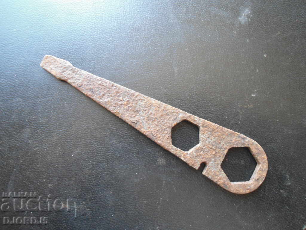 Old bicycle screwdriver with price 2.00 BGN | € 1.02 Old bicycle screwdriver with price 2.00 BGN | € 1.02