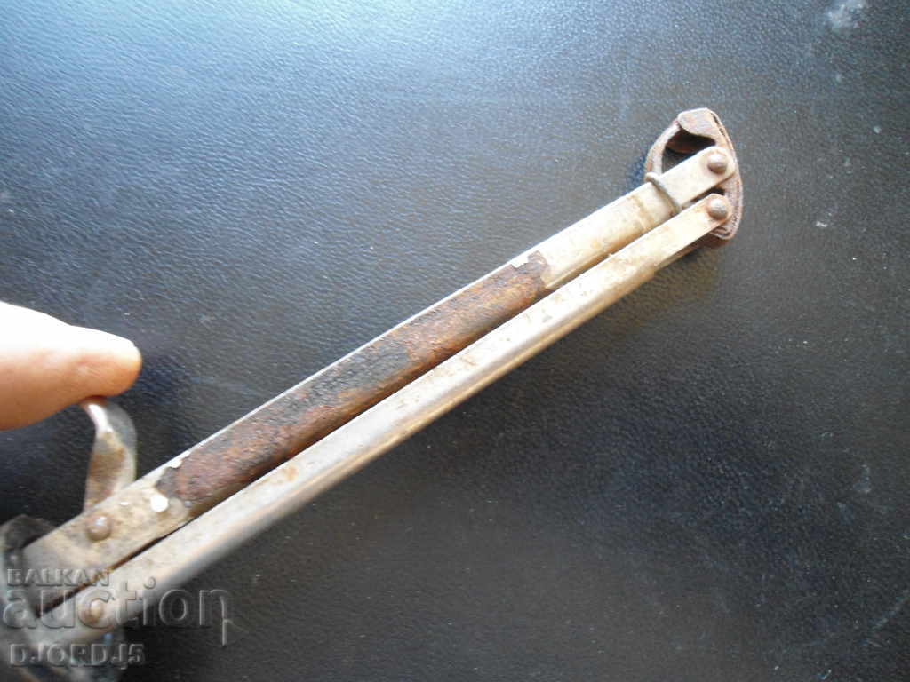 Old tool, appliance with price 2.00 BGN | € 1.02