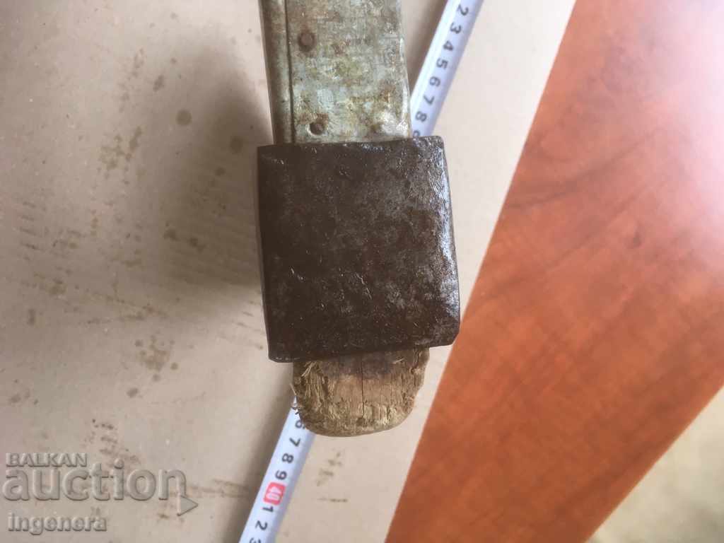 AX AX AX STAR OLD LARGE TOOL WITH HANDLE - 5 AX AX AX STAR OLD LARGE TOOL WITH HANDLE - 5