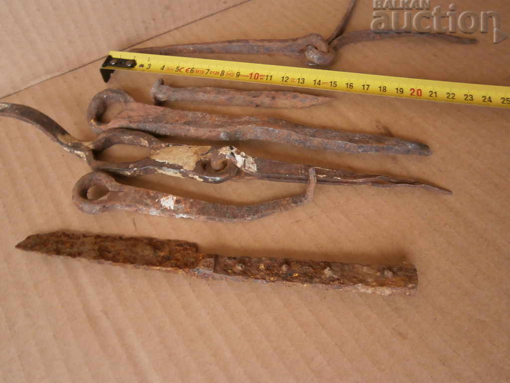 knife and primitive hand forged neck parts with price 31.00 BGN | € 15.85 knife and primitive hand forged neck parts with price 31.00 BGN | € 15.85