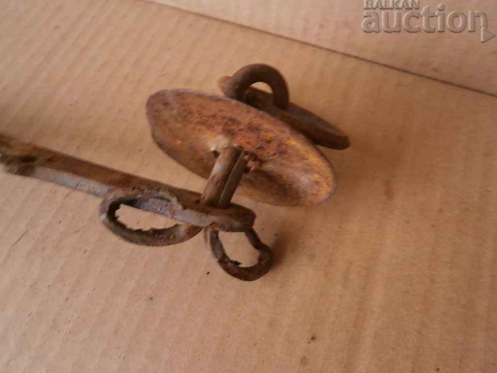 Аукцион примитивна ръчно кована част за врата резе Аукцион примитивна ръчно кована част за врата резе