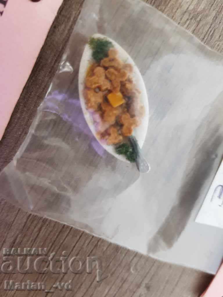 Auction Collection of old miniatures Auction Collection of old miniatures