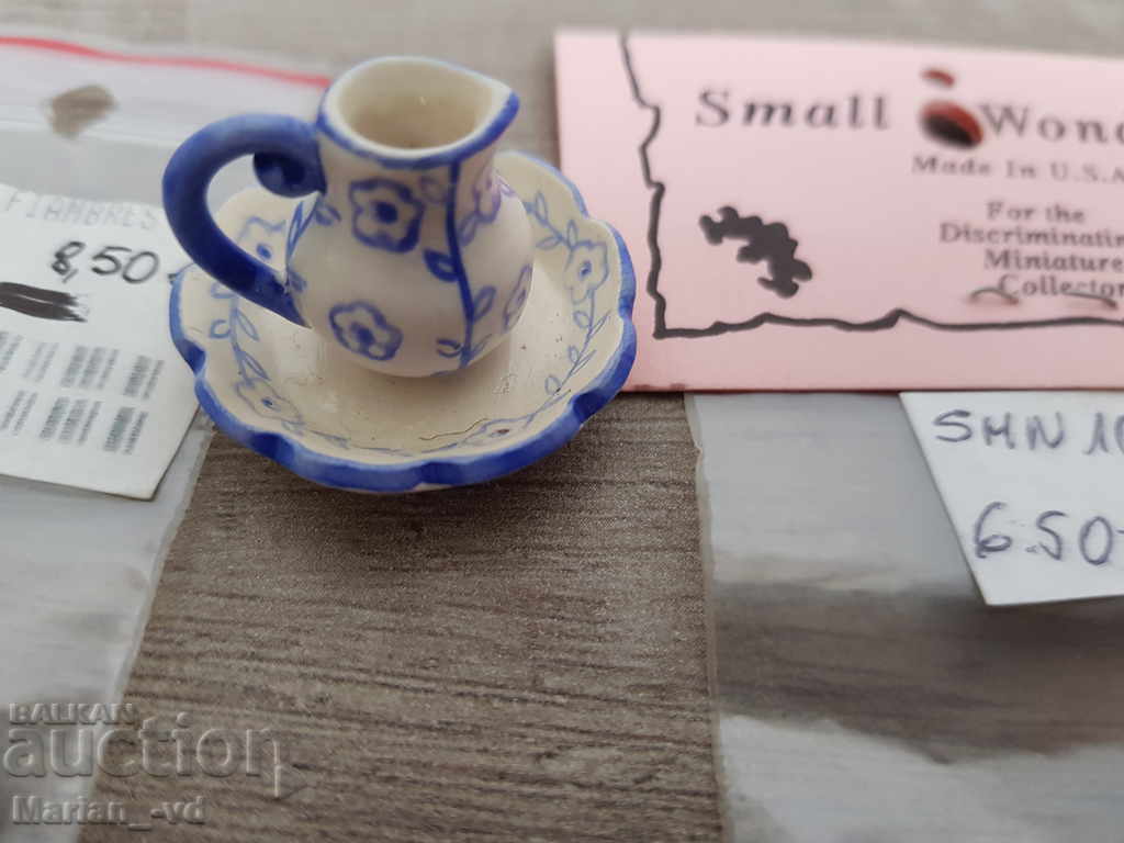 Delivery of Collection of old miniatures Delivery of Collection of old miniatures