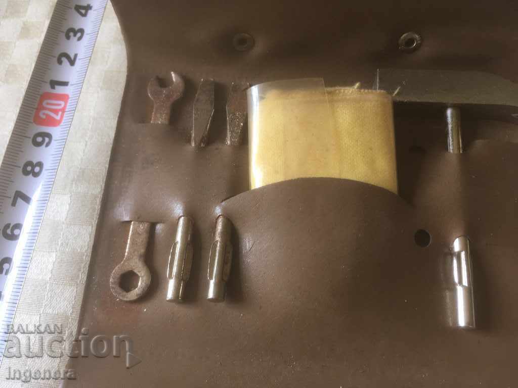 TOOLS IN A BAG - 7 TOOLS IN A BAG - 7