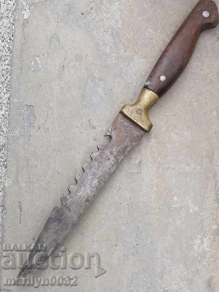 Стар касапски нож кама масивно острие