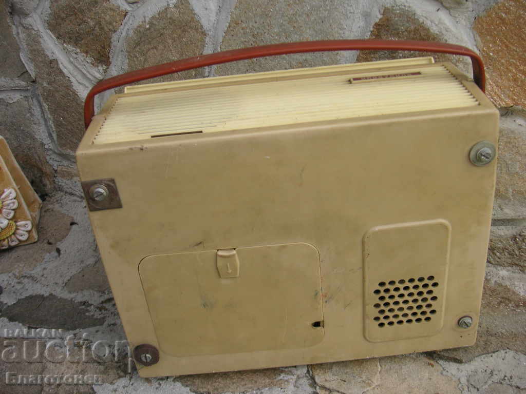 Auction A tape recorder Auction A tape recorder