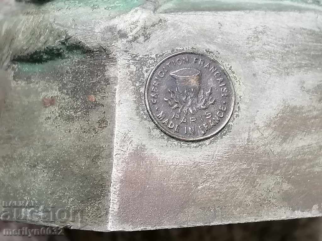 Delivery of Antique statuette gallery in Paris beginning of the 20th century figure Delivery of Antique statuette gallery in Paris beginning of the 20th century figure