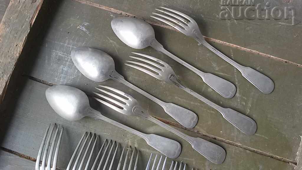 antique white and aluminum forks lot WW2 WWII - 6