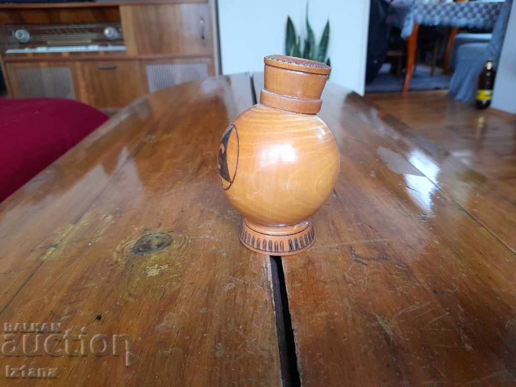 Delivery of Old wooden vase Slavia