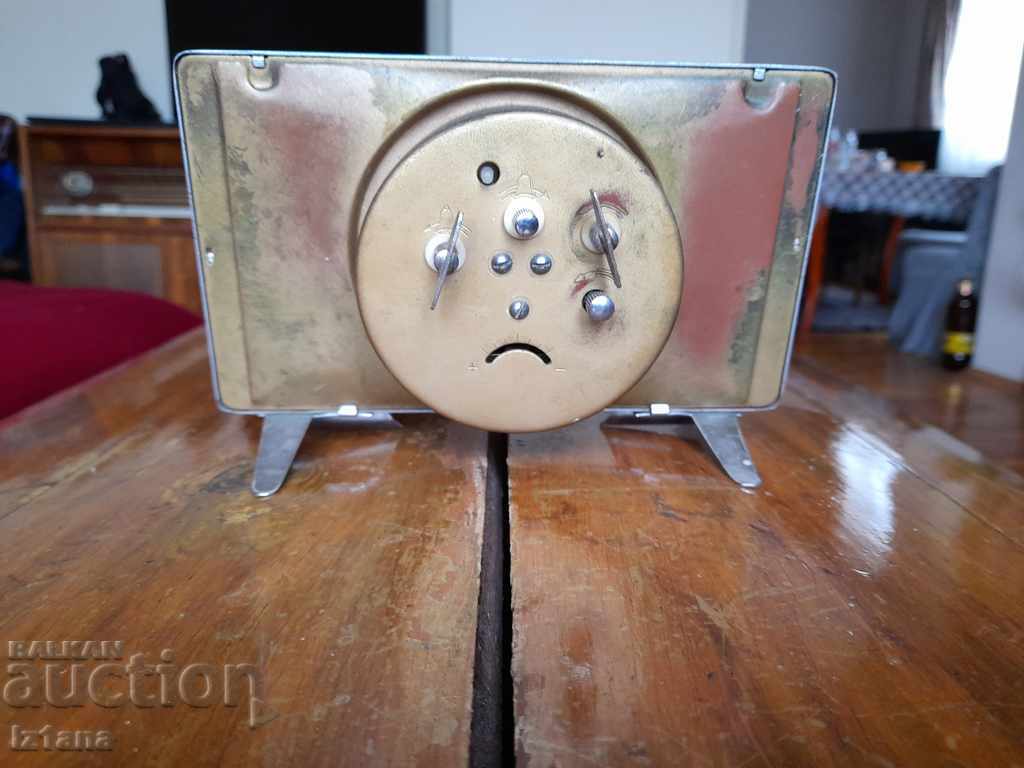 Delivery of Old Diamond alarm clock table clock