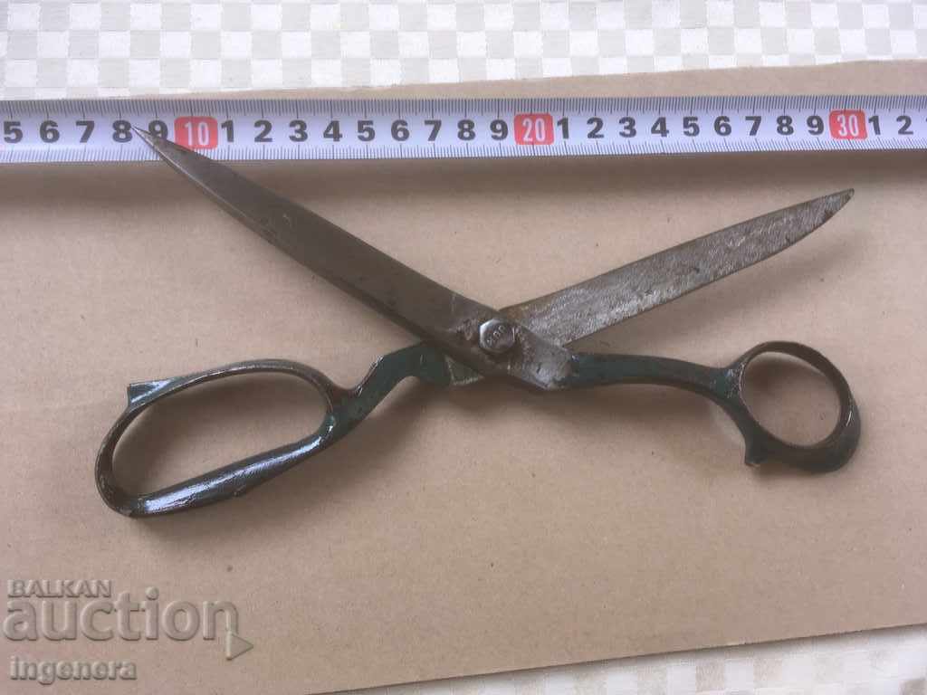 Licitație Foarfecele INSTRUMENTE MASIVE ANTIQUE FORTE CASTING LARGE Licitație Foarfecele INSTRUMENTE MASIVE ANTIQUE FORTE CASTING LARGE