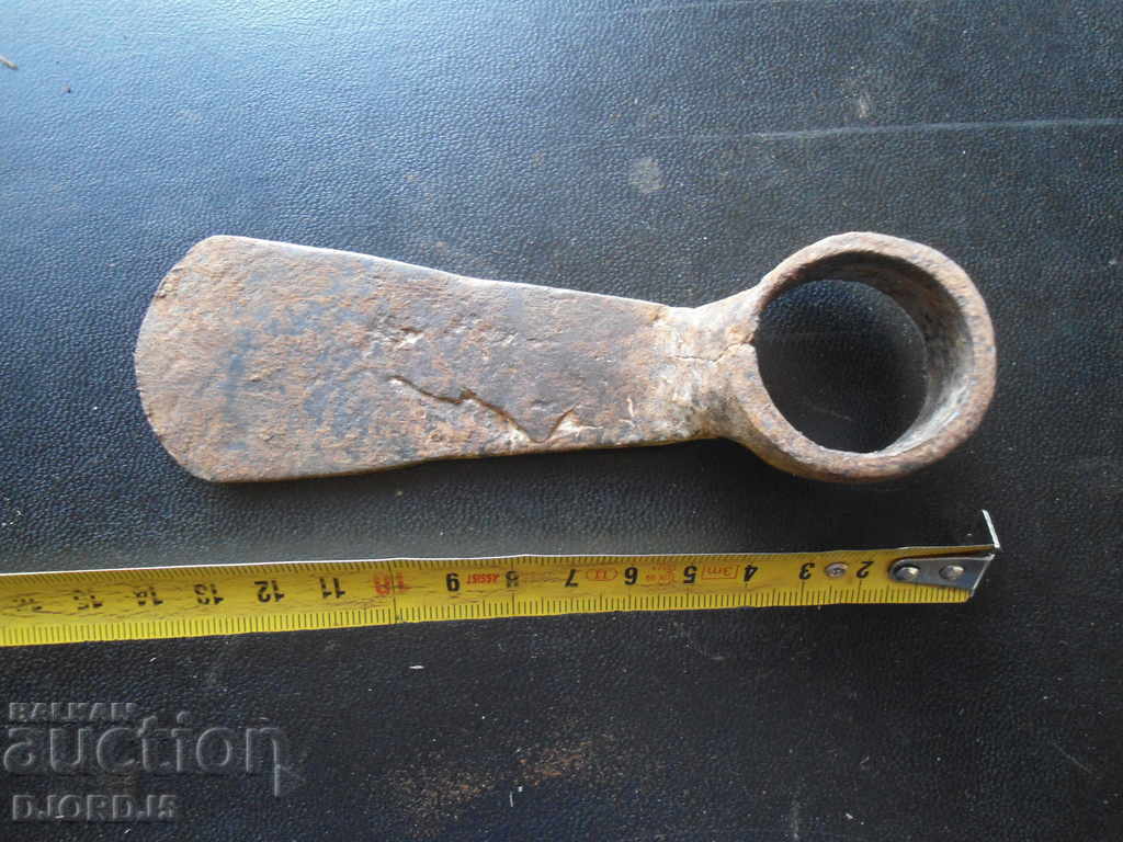 Auction Old tool, chapa Auction Old tool, chapa
