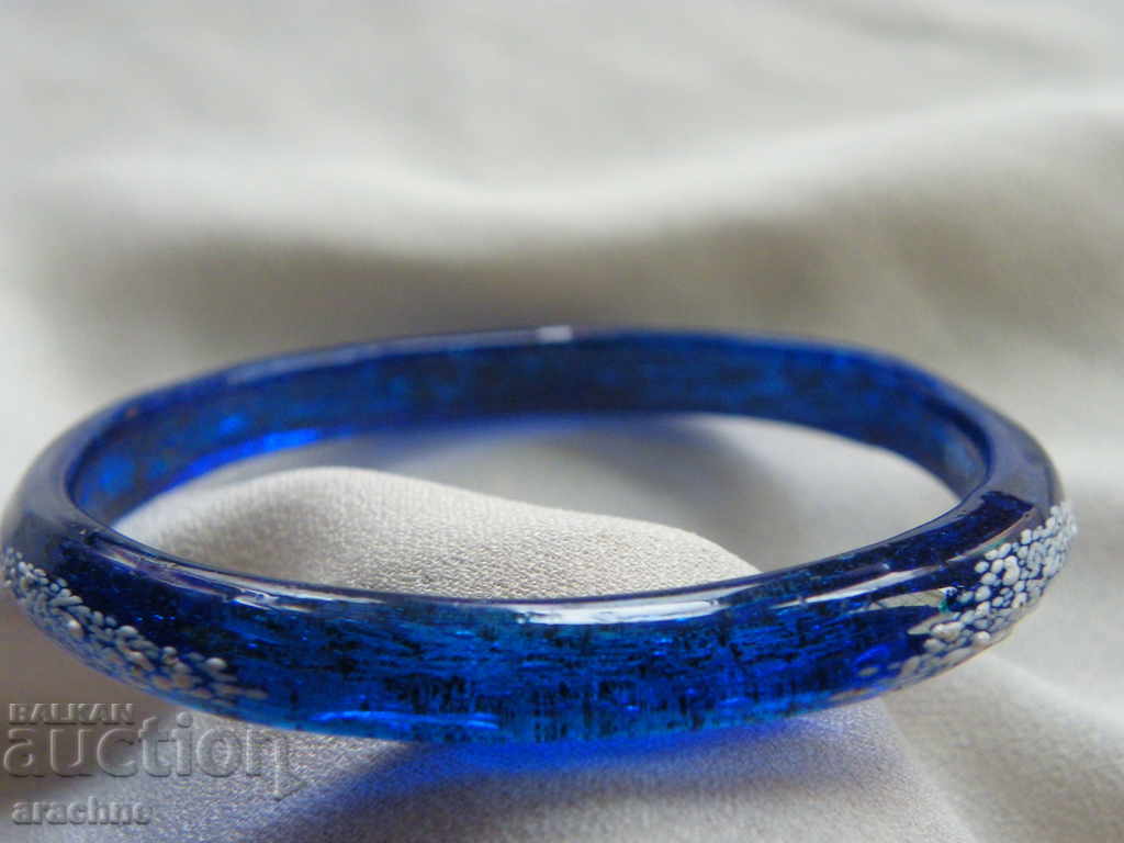 Σπάνιο γυάλινο οθωμανικό βραχιόλι με τιμή 99.00 BGN | € 50.62 Σπάνιο γυάλινο οθωμανικό βραχιόλι με τιμή 99.00 BGN | € 50.62