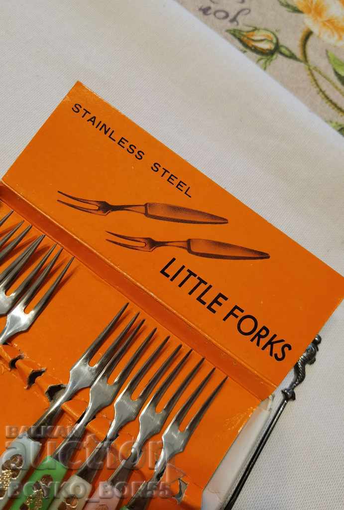 Auction  Antique Forks 12 pcs