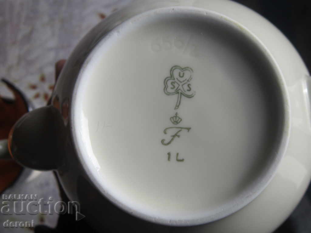 Auction Unique porcelain art deco kettle Auction Unique porcelain art deco kettle