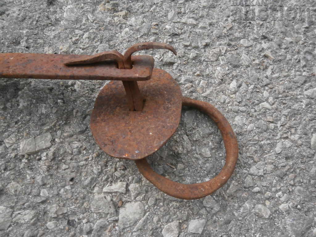 primitive hand forged latch door part with price 21.00 BGN | € 10.74