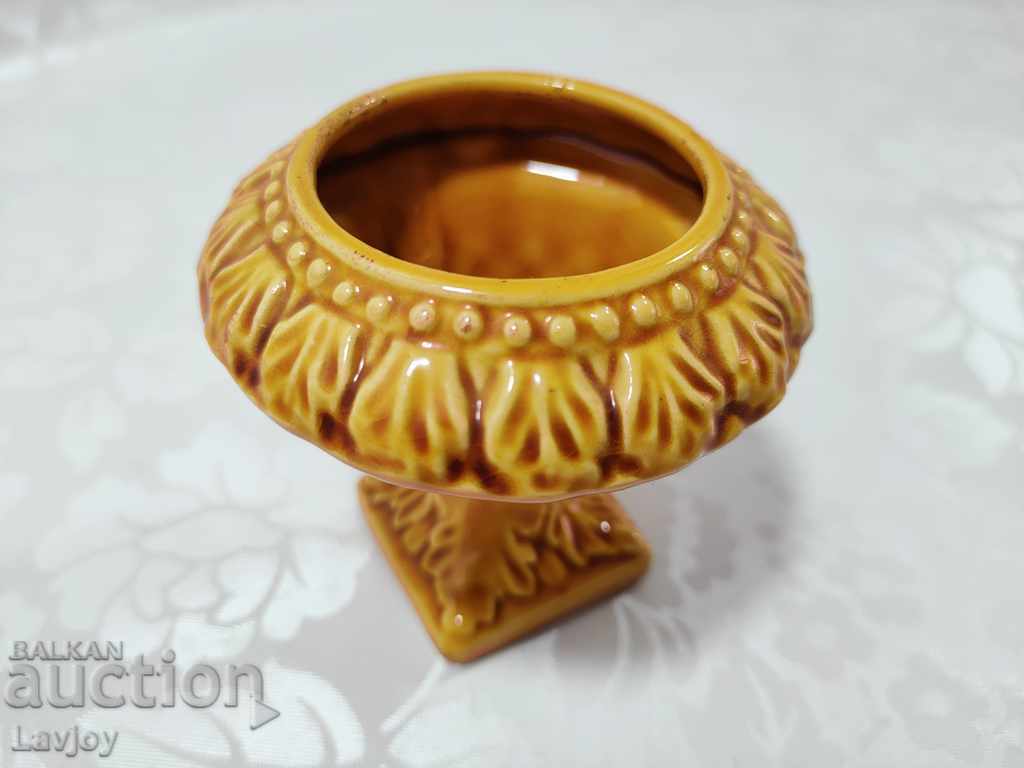 Porcelain German vase with price 10.00 BGN | € 5.11 Porcelain German vase with price 10.00 BGN | € 5.11