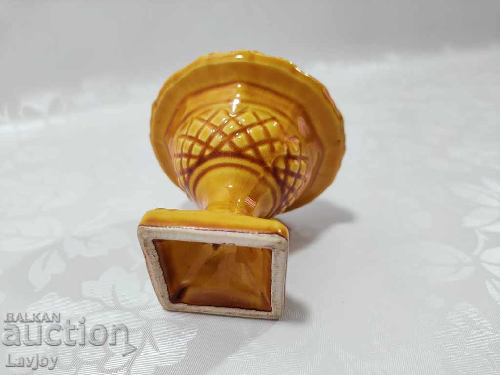 Delivery of Porcelain German vase Delivery of Porcelain German vase