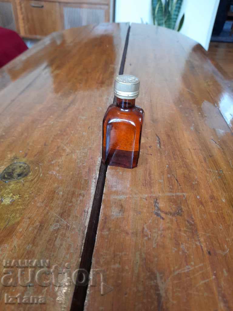 Old bottle of Coinreau - 5 Old bottle of Coinreau - 5