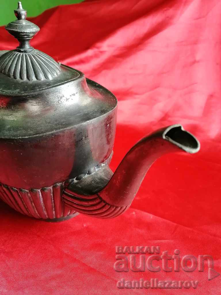 Delivery of Old English Victorian Jug, Teapot Delivery of Old English Victorian Jug, Teapot