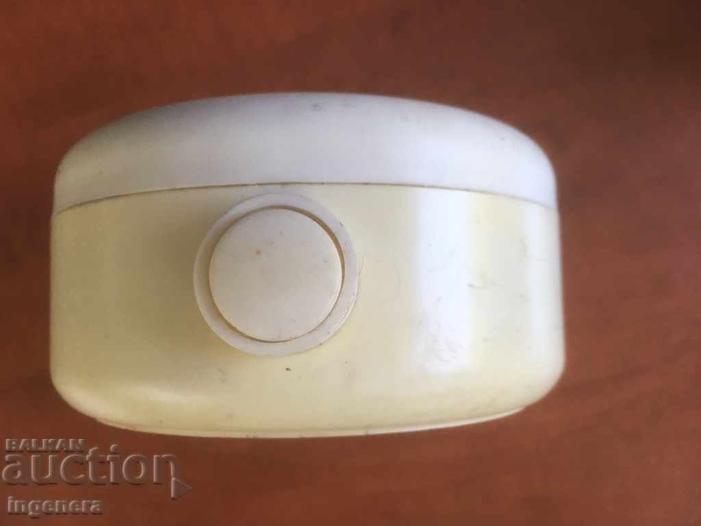 Аукцион ЧАСОВНИК НАСТОЛЕН ЯНТАР СССР РАБОТИ Аукцион ЧАСОВНИК НАСТОЛЕН ЯНТАР СССР РАБОТИ