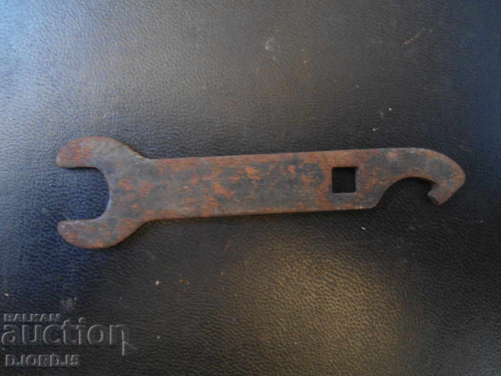 Old key with price 2.00 BGN | € 1.02 Old key with price 2.00 BGN | € 1.02