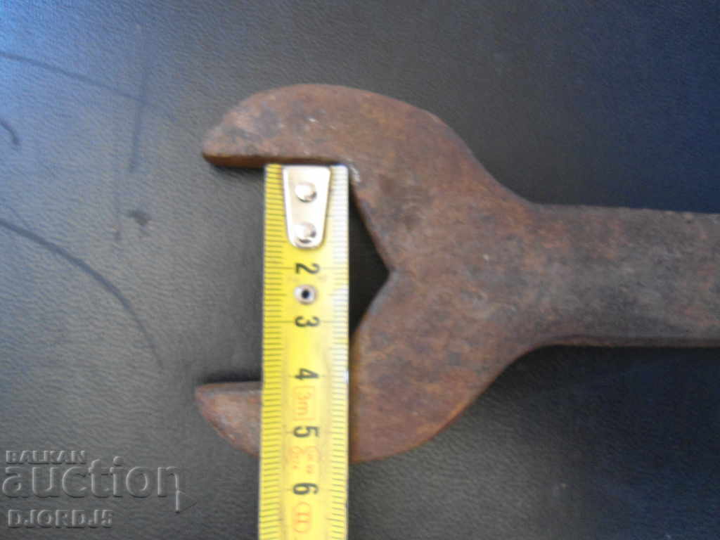 Old key with price 3.00 BGN | € 1.53 Old key with price 3.00 BGN | € 1.53