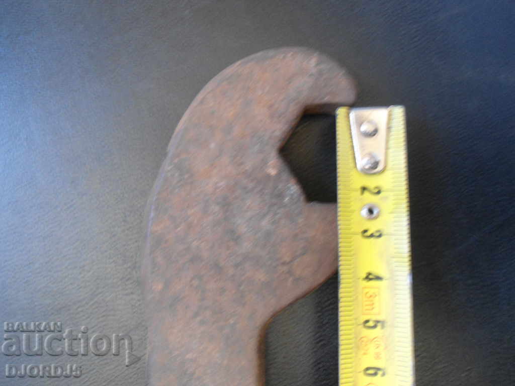 Auction Old key Auction Old key