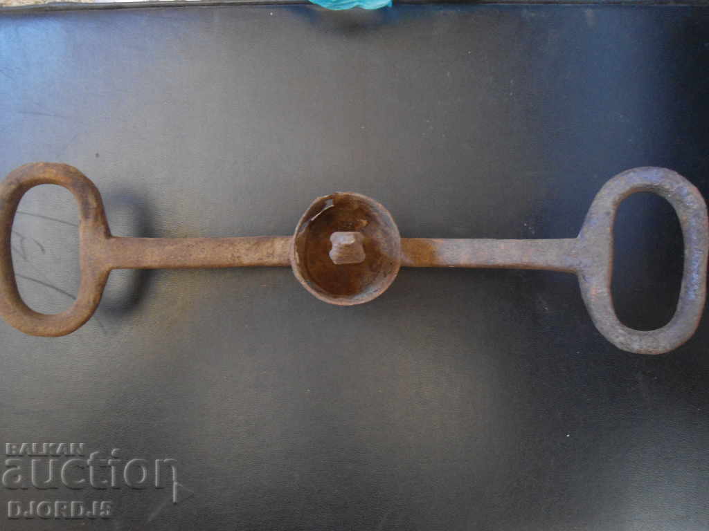 Old tool with price 15.00 BGN | € 7.67 Old tool with price 15.00 BGN | € 7.67