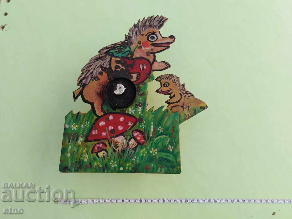 ȚINTĂ MECANICĂ RETRO DE LA O GAMĂ DE ÎMPOTRIVIRE DIN ANI 80, RPC cu preț 235.00 BGN | € 120.15 ȚINTĂ MECANICĂ RETRO DE LA O GAMĂ DE ÎMPOTRIVIRE DIN ANI 80, RPC cu preț 235.00 BGN | € 120.15