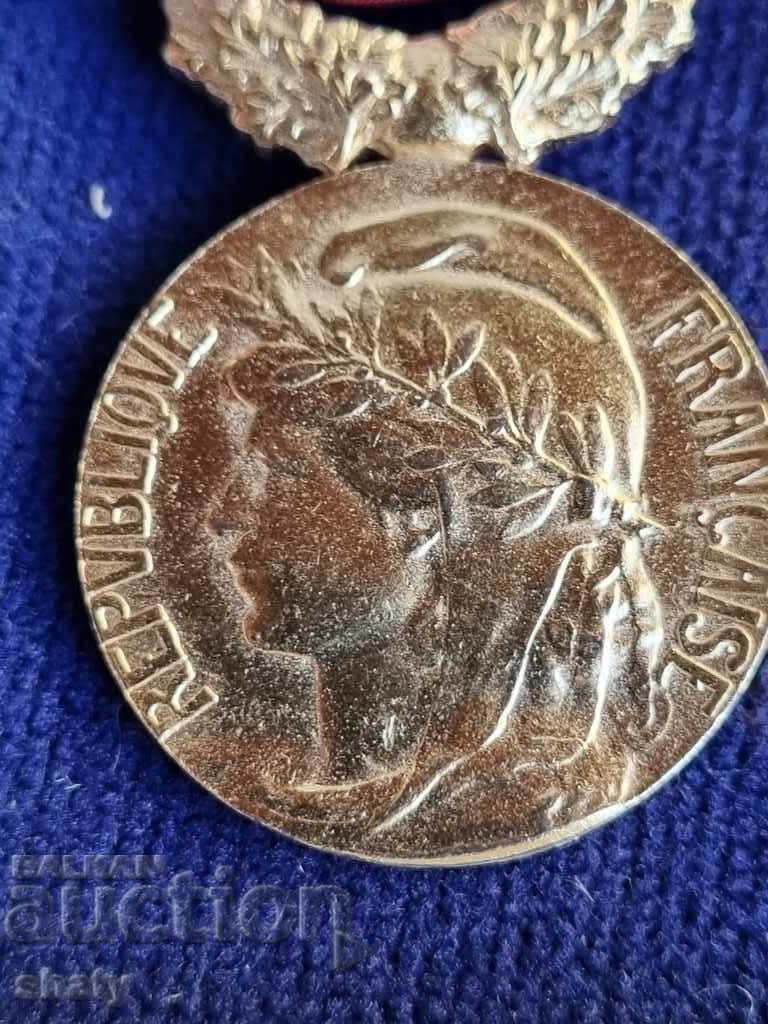 Френски медал. Орден с цена 45.00 лв. | € 23.01 Френски медал. Орден с цена 45.00 лв. | € 23.01