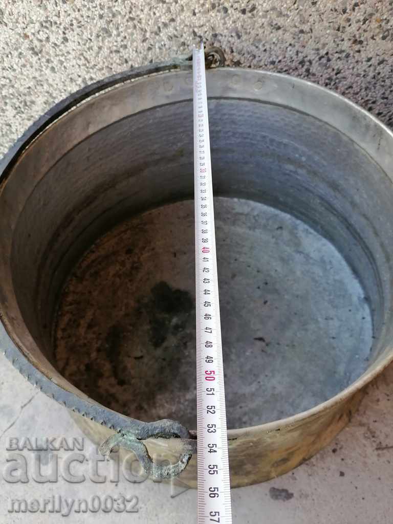 Auction Old harania, copper vessel, large cauldron, copper, dustpan Auction Old harania, copper vessel, large cauldron, copper, dustpan