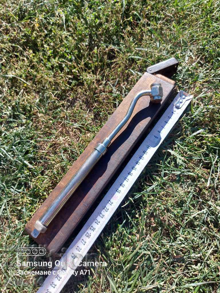 Auction  PRESSURE GAUGE - UNIQUE - ACTIVE