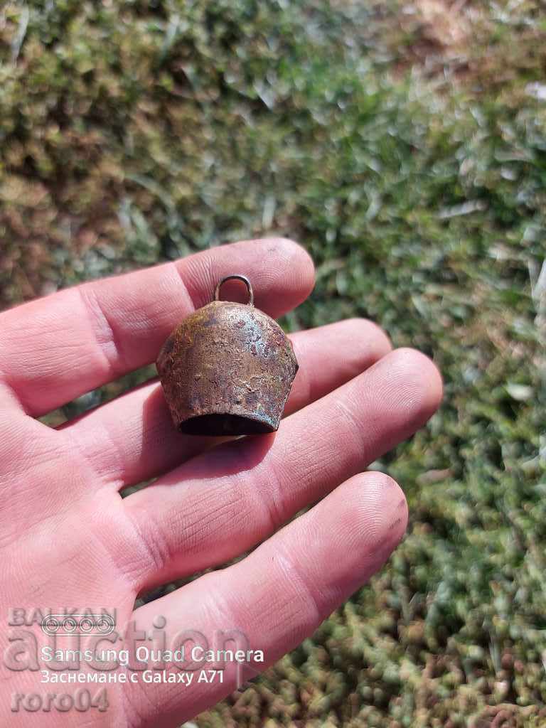 SCHIMBARE - ÎNGHEIE - CLOPOT cu preț € 5.55 | 10.85 BGN