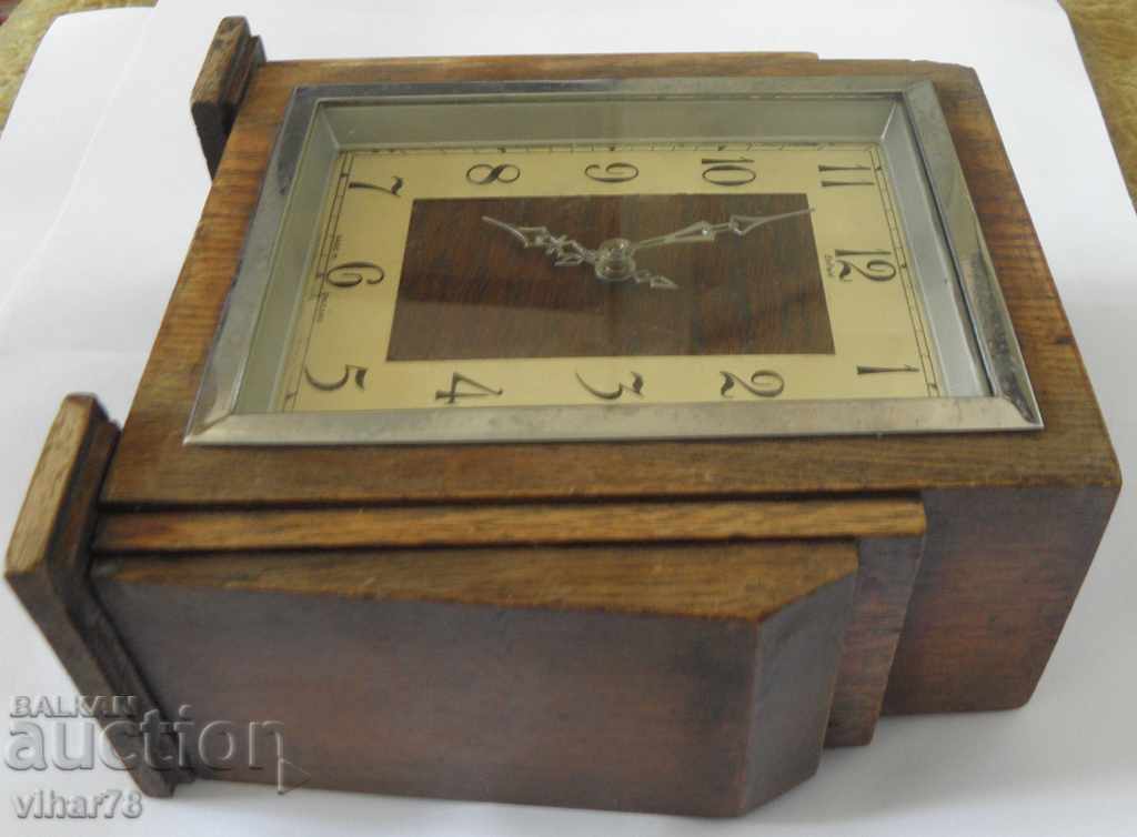 Auction Desk clock Auction Desk clock