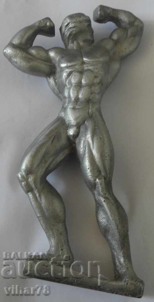 Statuette-figure