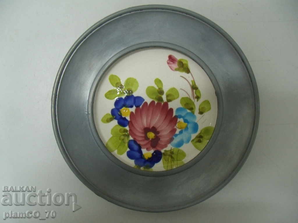 № * 5627 old panel - porcelain, metal - diameter 21 cm with price 10.00 BGN | € 5.11